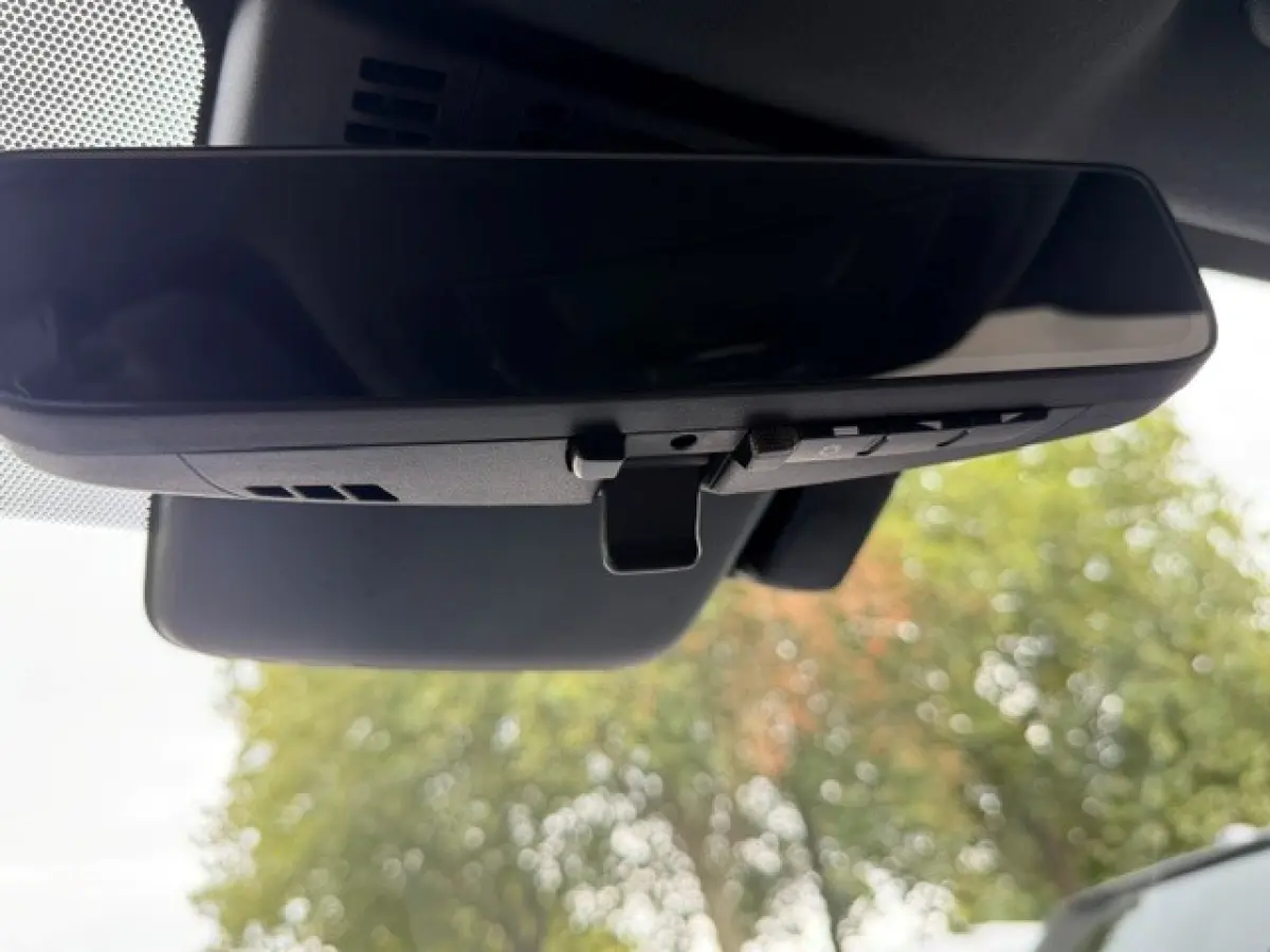 1.8 Hybrid 140 First Edition Pano LED Full options!
