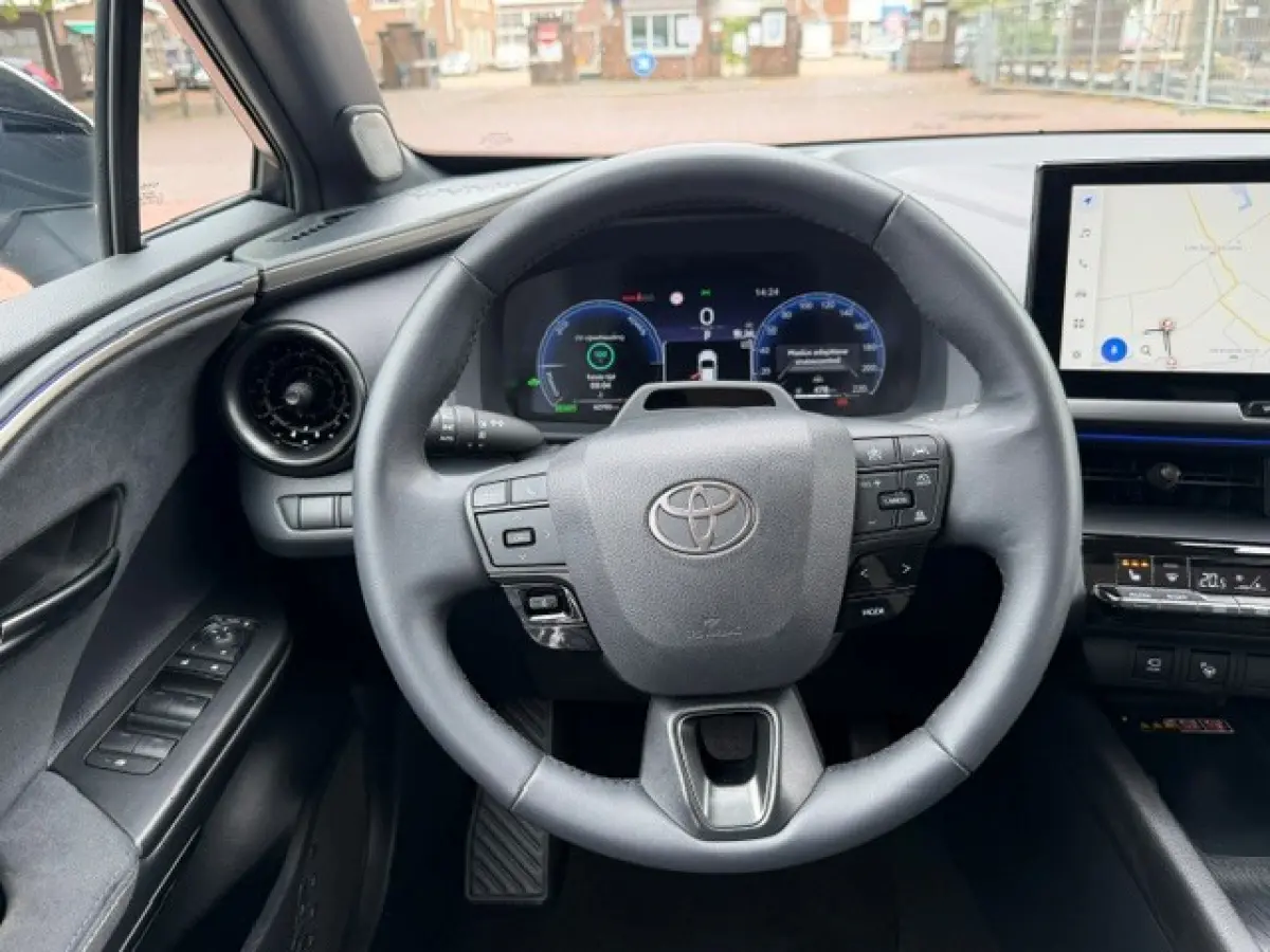 1.8 Hybrid 140 First Edition Pano LED Full options!