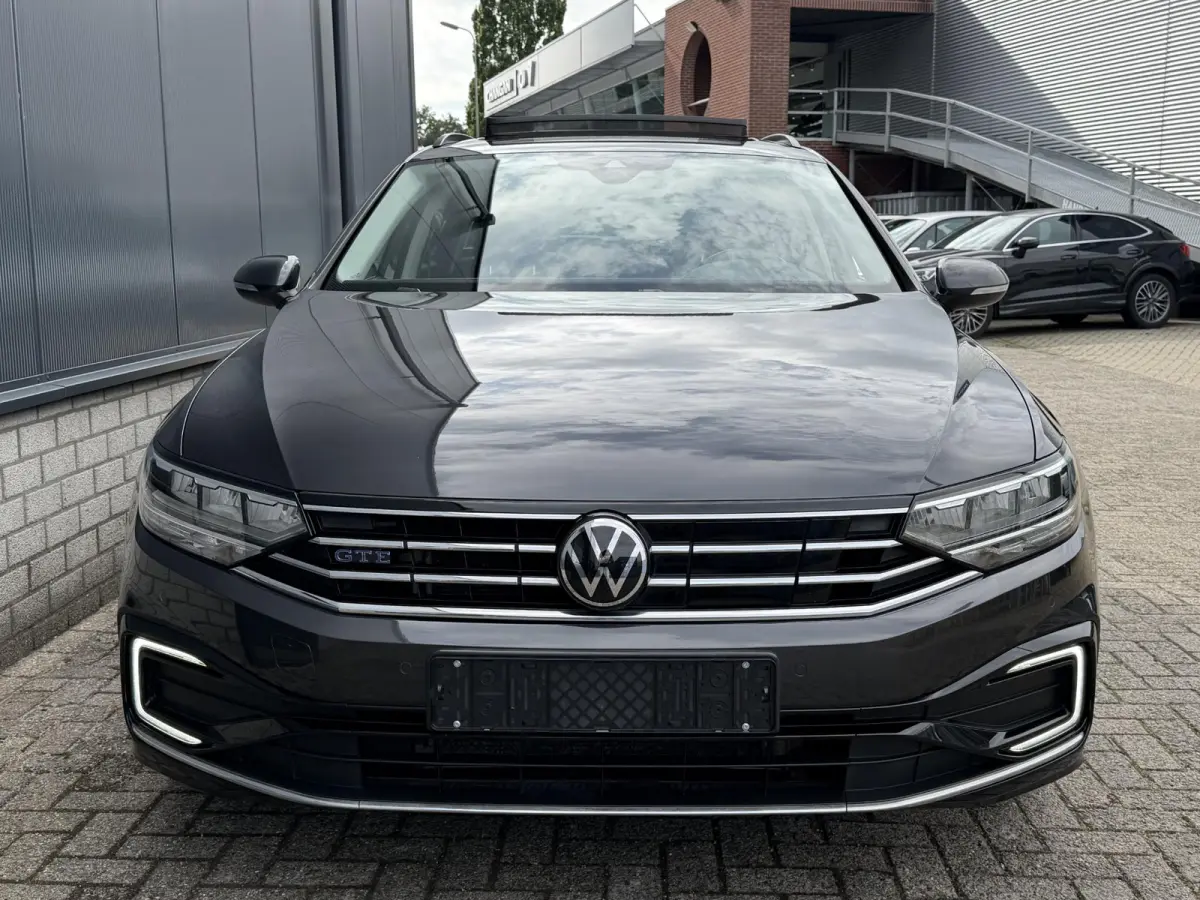 1.4 TSI PHEV GTE Business 18"/Panoramadak/Trekhaak/Camera/PDC v+a/Elektrische klep/Apple Carplay & Android Auto