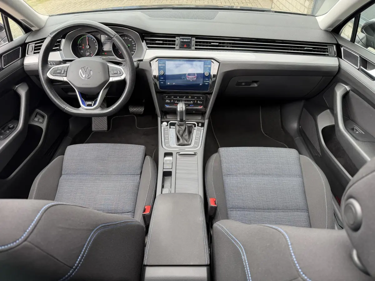 1.4 TSI PHEV GTE Business 18"/Panoramadak/Trekhaak/Camera/PDC v+a/Elektrische klep/Apple Carplay & Android Auto