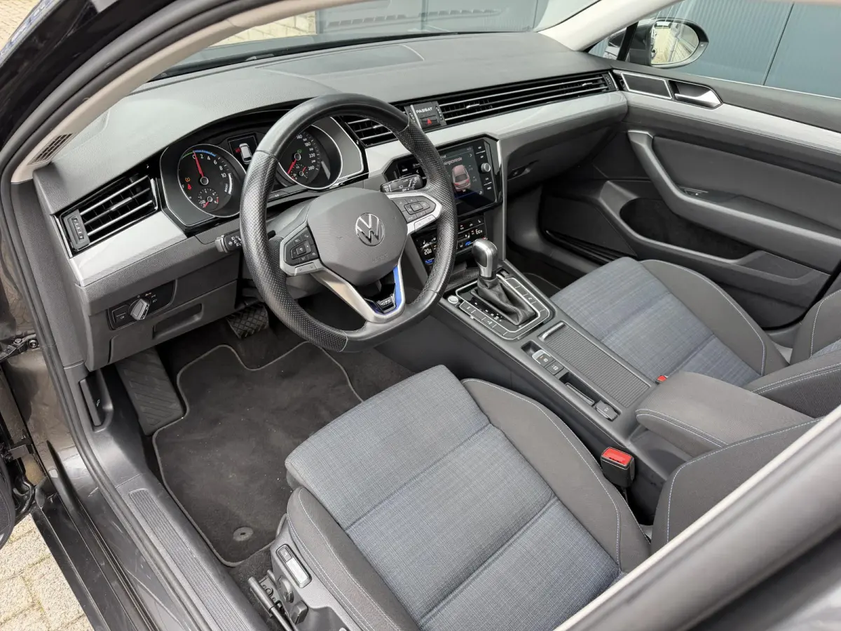 1.4 TSI PHEV GTE Business 18"/Panoramadak/Trekhaak/Camera/PDC v+a/Elektrische klep/Apple Carplay & Android Auto