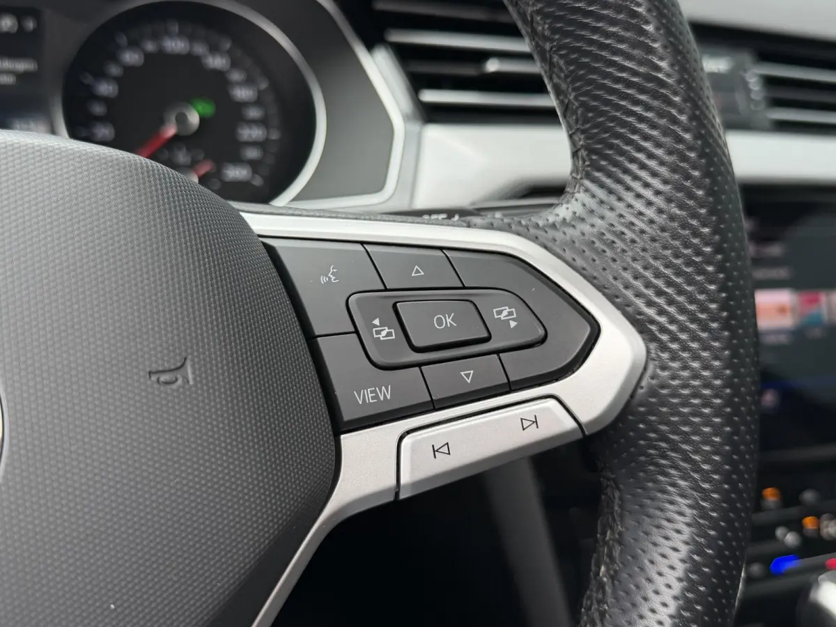 1.4 TSI PHEV GTE Business 18"/Panoramadak/Trekhaak/Camera/PDC v+a/Elektrische klep/Apple Carplay & Android Auto