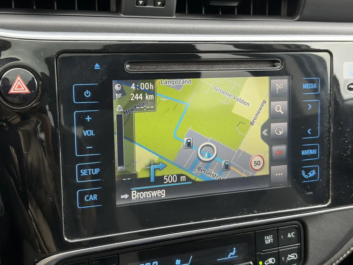 1.8 Hybrid Trend ✓Dealer Onderhouden✓2e Eigenaar✓Pano✓Trekhaak✓Camera✓Navi✓Clima✓Cruise✓Lm velgen✓Extra Winterset✓136pk✓N.A.P✓Apk tot 07-2027