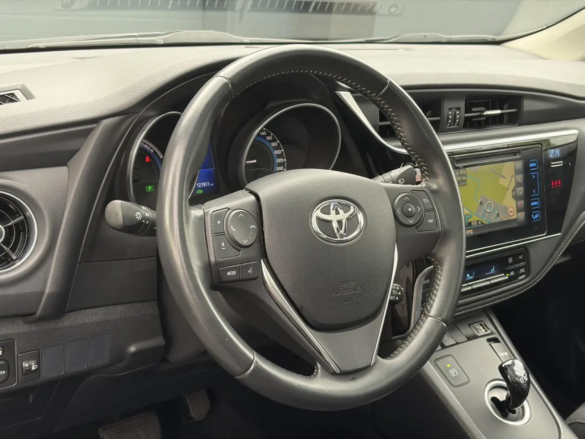 1.8 Hybrid Trend ✓Dealer Onderhouden✓2e Eigenaar✓Pano✓Trekhaak✓Camera✓Navi✓Clima✓Cruise✓Lm velgen✓Extra Winterset✓136pk✓N.A.P✓Apk tot 07-2027
