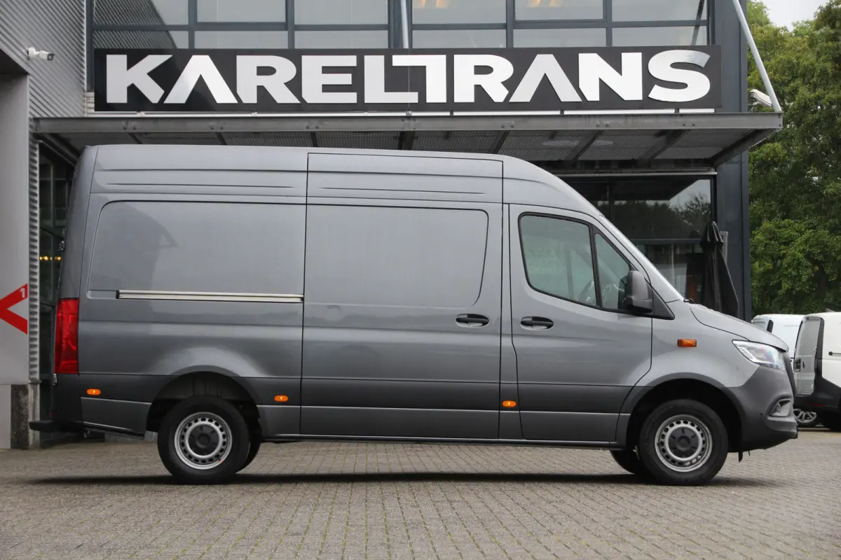 317 CDI | Aut. | RWD | L2H2 | Navi | Camera | Clima..