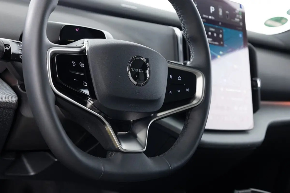 Single Motor Extended Range 69 kWh Ultra | PANORAMADAK | EL. STOELEN | harman/kardon | EL.STOELEN | SOH: 97.6% |