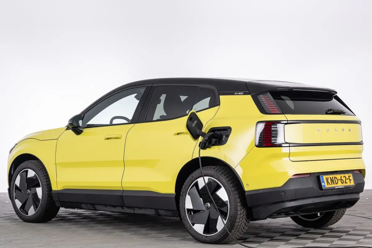 Single Motor Extended Range 69 kWh Ultra | PANORAMADAK | EL. STOELEN | harman/kardon | EL.STOELEN | SOH: 97.6% |