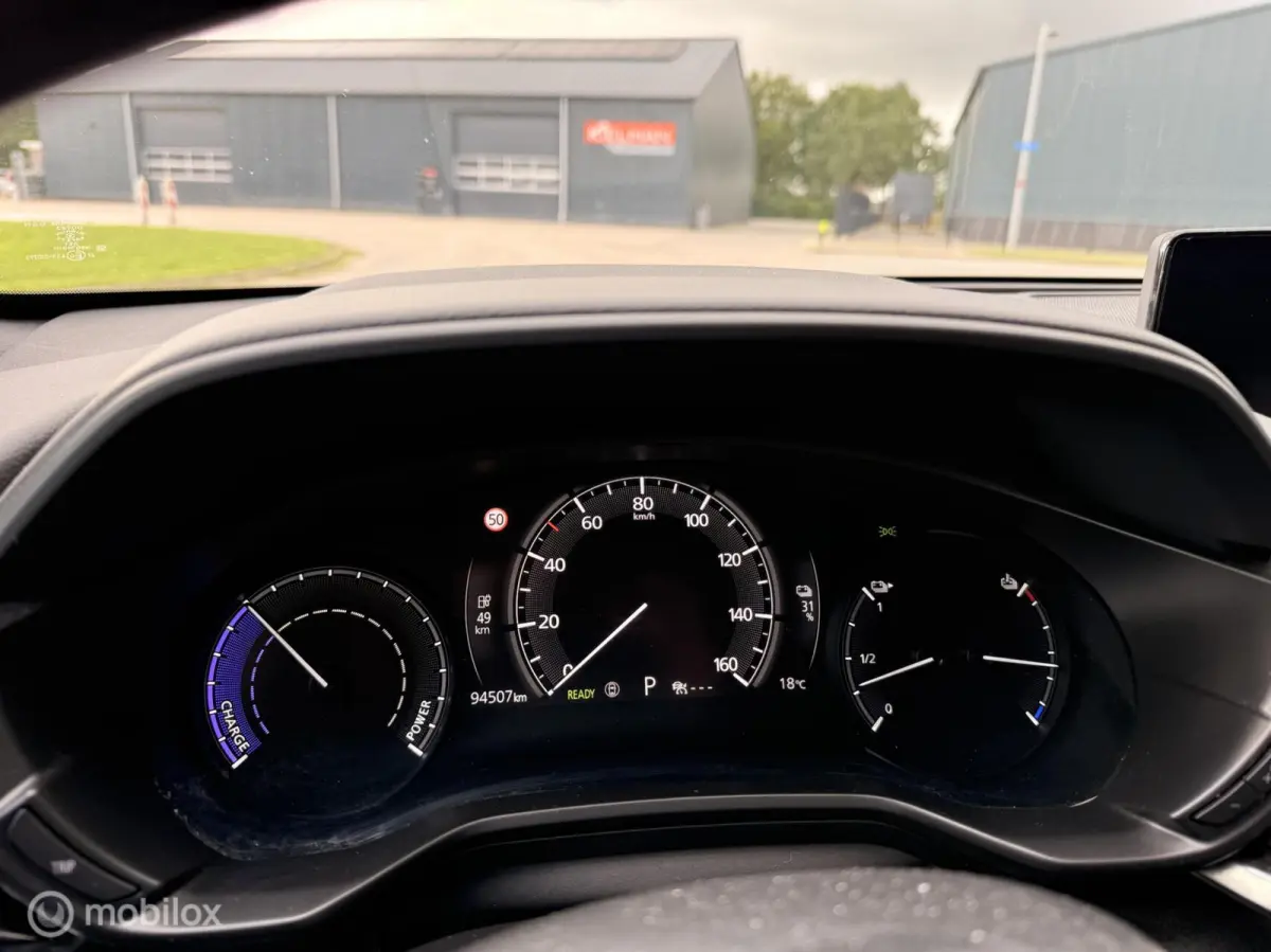 e-SkyActiv 145 Comfort | SOH 93%| HUD | Memory | Camera | 18” | Ceramic