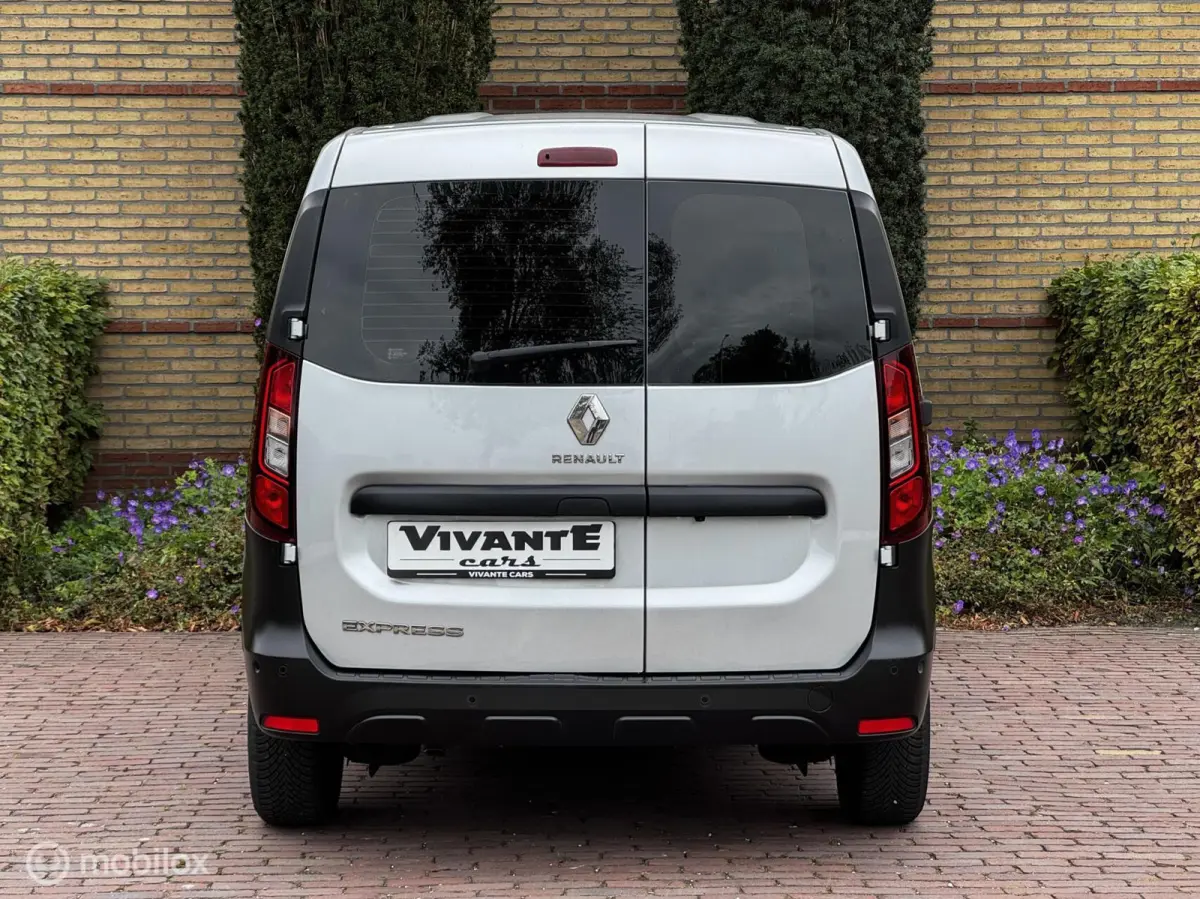 1.5 dCi 75 Generique Camera*Cruise*Bluetooth