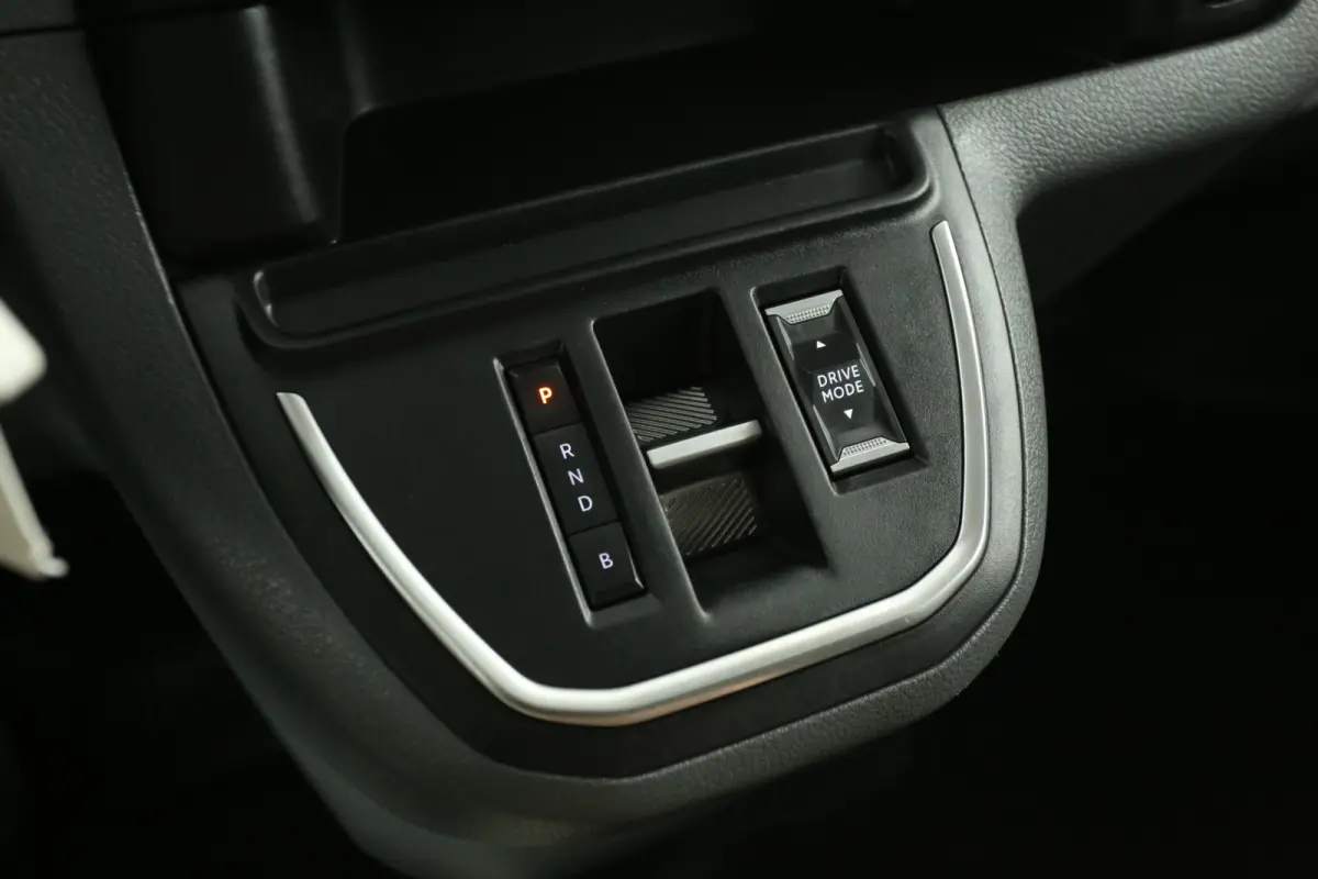 75 kWh L3H1 Long Range | Snelladen | SOH 94% | Airco | Cruise | 3 Zits | Parkeersens.