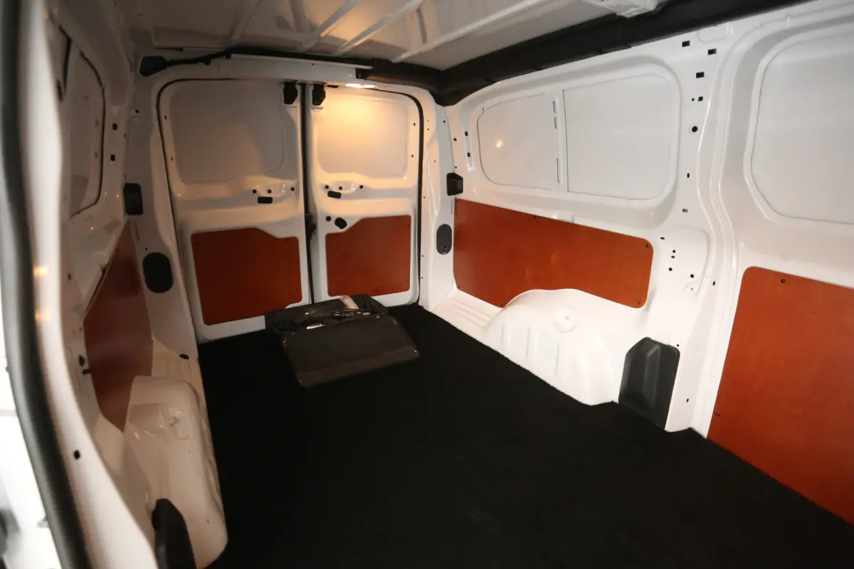 75 kWh L3H1 Long Range | Snelladen | SOH 94% | Airco | Cruise | 3 Zits | Parkeersens.