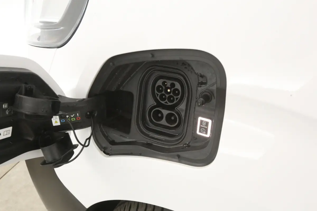 75 kWh L3H1 Long Range | Snelladen | SOH 94% | Airco | Cruise | 3 Zits | Parkeersens.