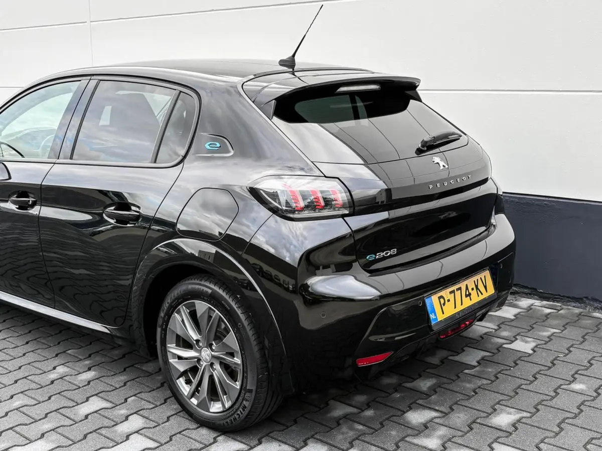 EV Allure Pack 50 kWh 3-fase | SOH 92% | Navigatie | 3D Cockpit | Half leder | Camera