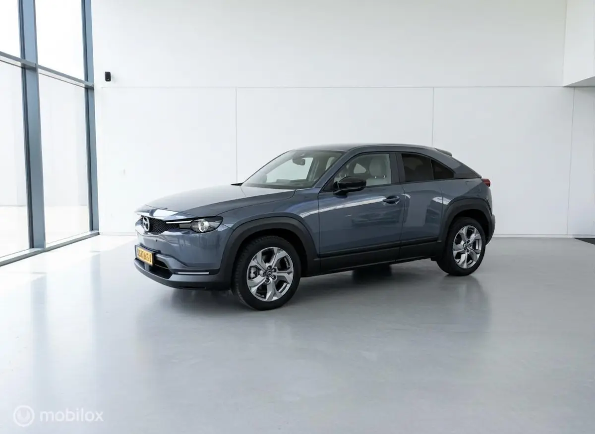 e-SkyActiv 145 36 kWh | SOH 94% MOBA | Camera | Stoel-/Stuurverwarming | 18”