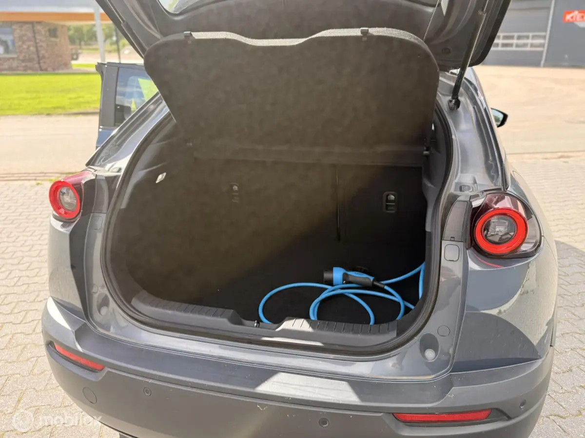 e-SkyActiv 145 36 kWh | SOH 94% MOBA | Camera | Stoel-/Stuurverwarming | 18”