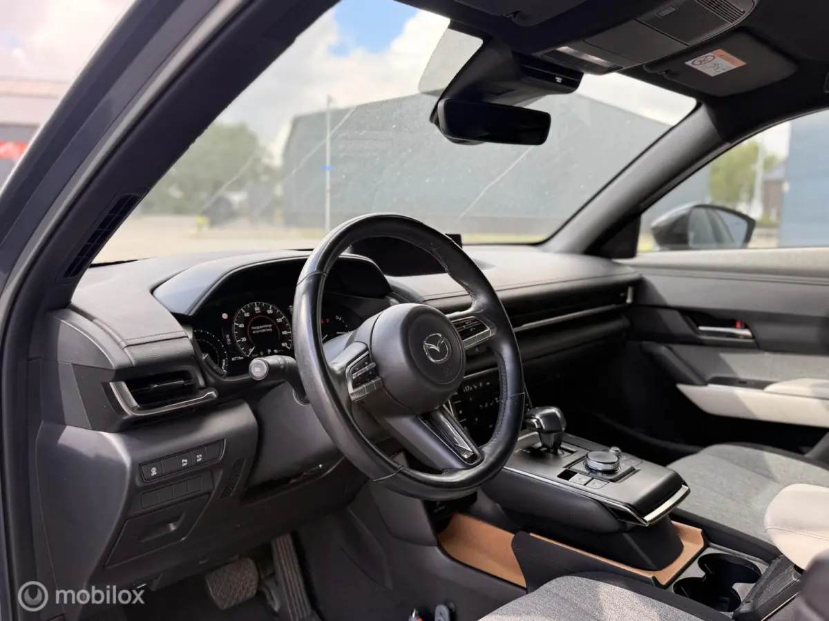 e-SkyActiv 145 36 kWh | SOH 94% MOBA | Camera | Stoel-/Stuurverwarming | 18”