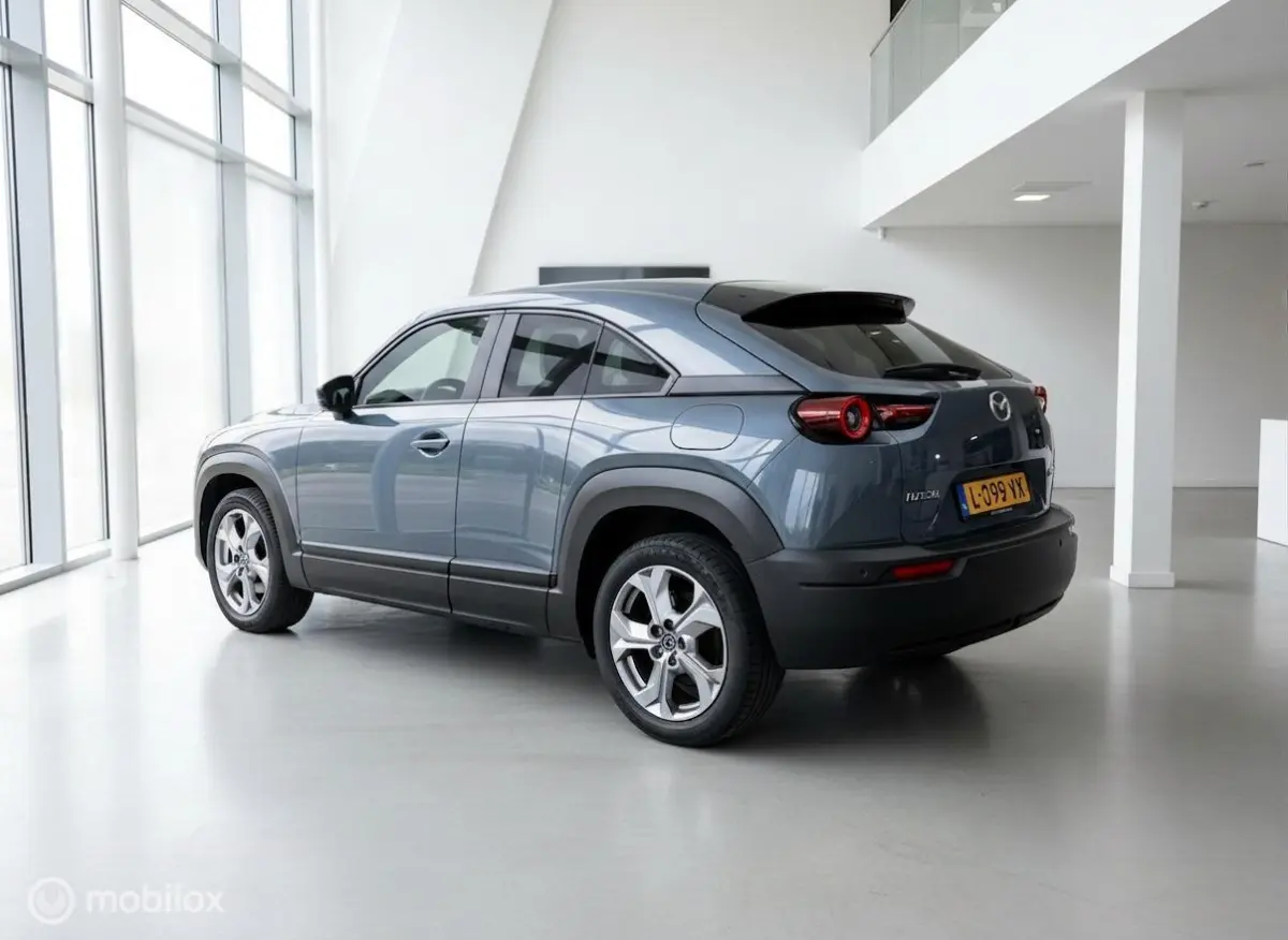 e-SkyActiv 145 36 kWh | SOH 94% MOBA | Camera | Stoel-/Stuurverwarming | 18”