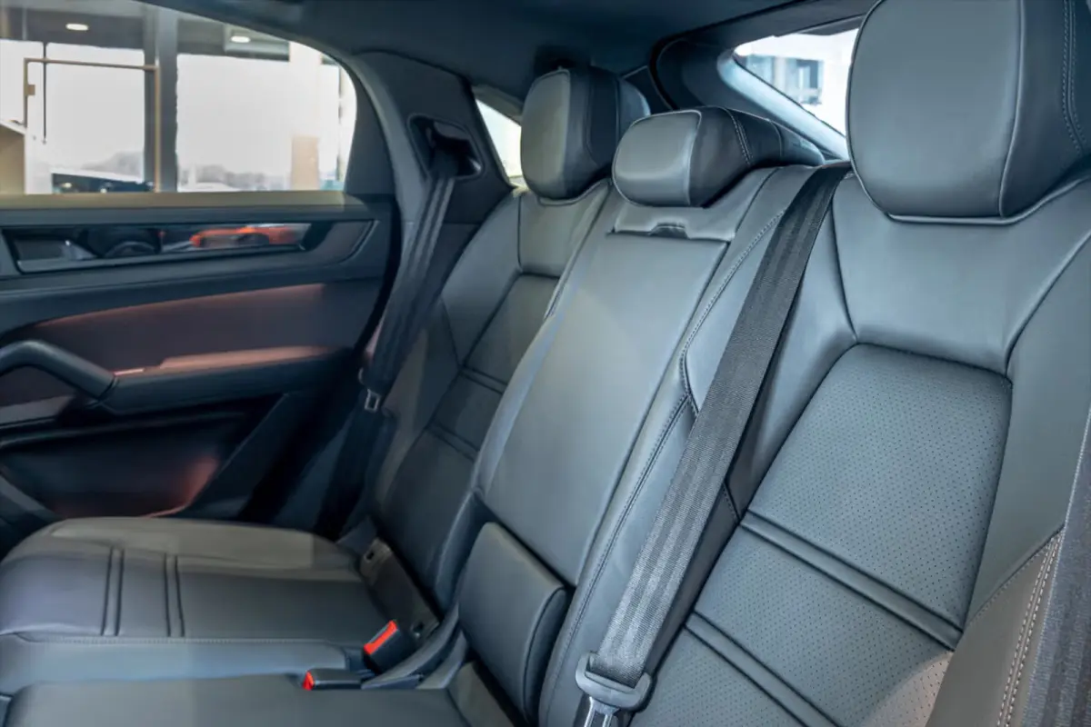 3.0 E-Hybrid Black Edition I BOSE® I