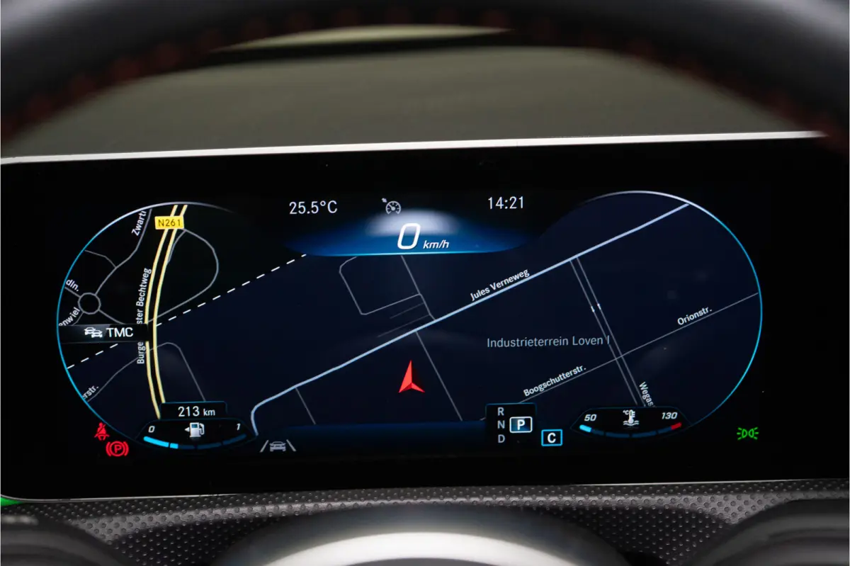 180 Business Solution AMG 136PK | A35 Optiek | Pano | Sfeer | LED | Carplay | Garantie