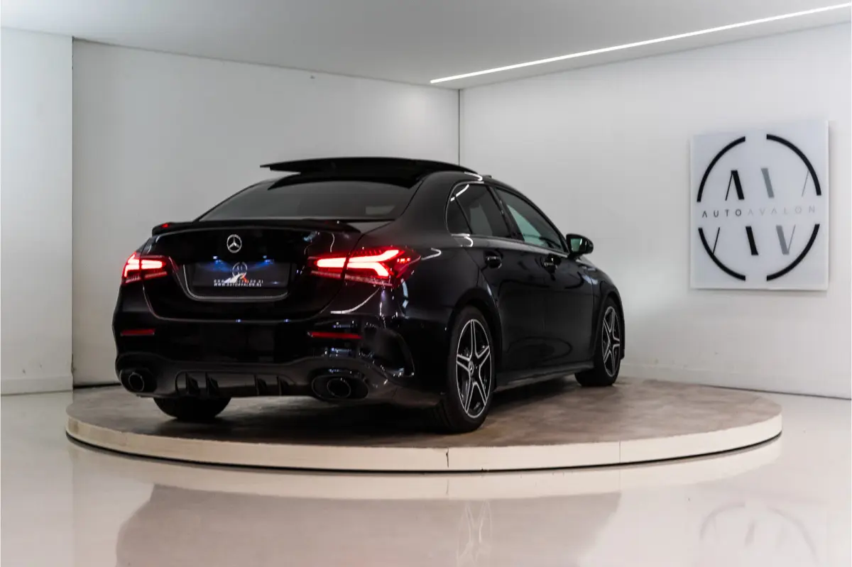 180 Business Solution AMG 136PK | A35 Optiek | Pano | Sfeer | LED | Carplay | Garantie