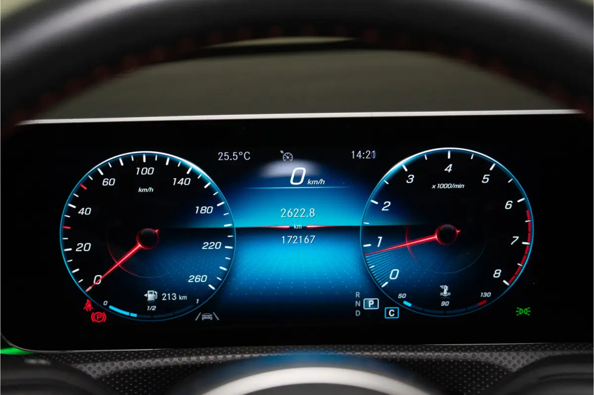 180 Business Solution AMG 136PK | A35 Optiek | Pano | Sfeer | LED | Carplay | Garantie