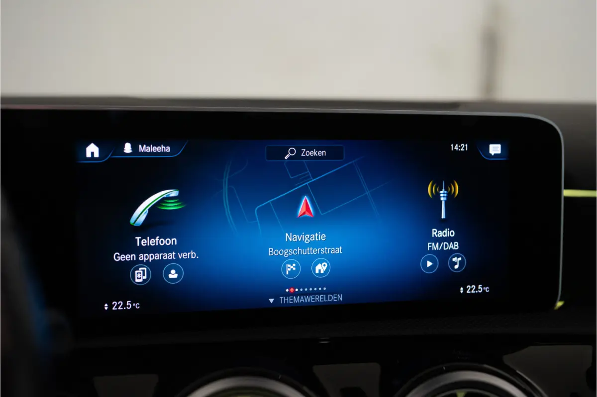 180 Business Solution AMG 136PK | A35 Optiek | Pano | Sfeer | LED | Carplay | Garantie
