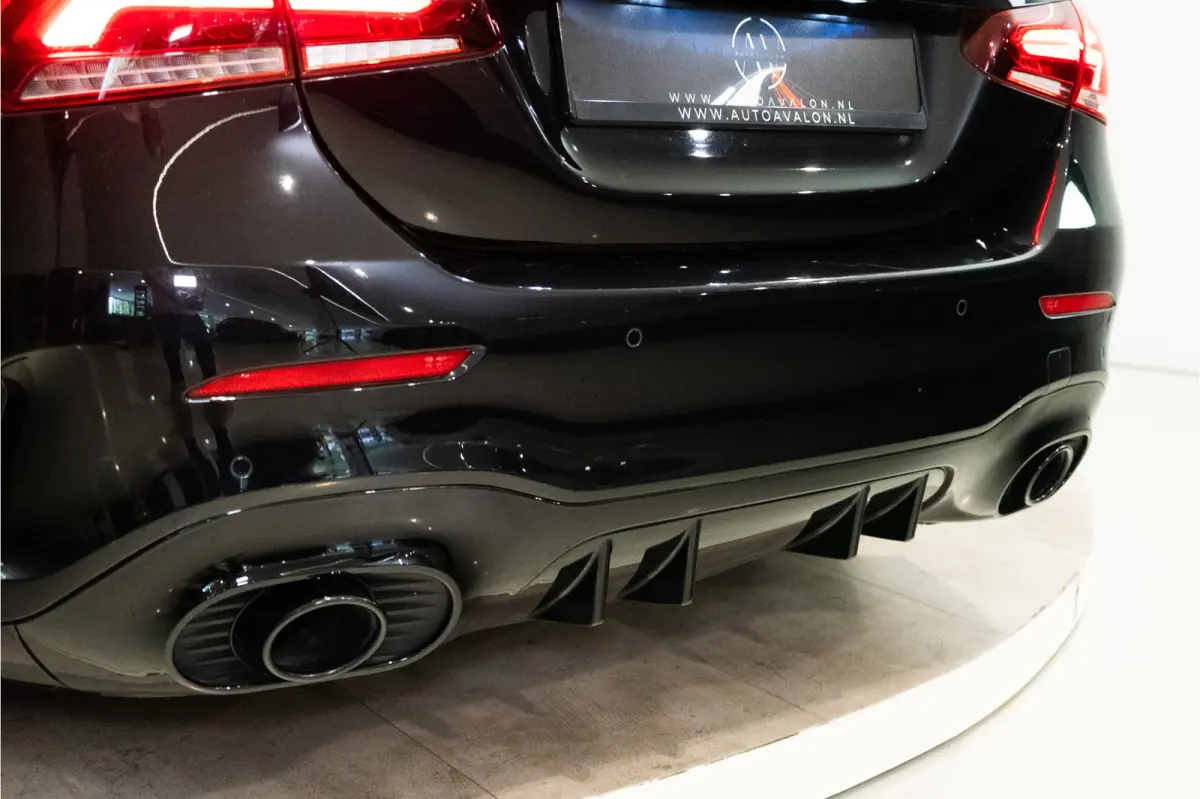 180 Business Solution AMG 136PK | A35 Optiek | Pano | Sfeer | LED | Carplay | Garantie