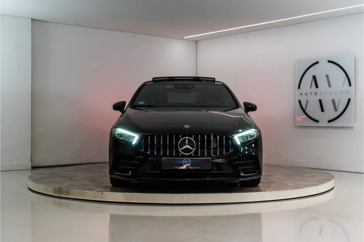 180 Business Solution AMG 136PK | A35 Optiek | Pano | Sfeer | LED | Carplay | Garantie