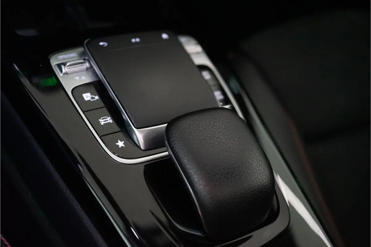 180 Business Solution AMG 136PK | A35 Optiek | Pano | Sfeer | LED | Carplay | Garantie