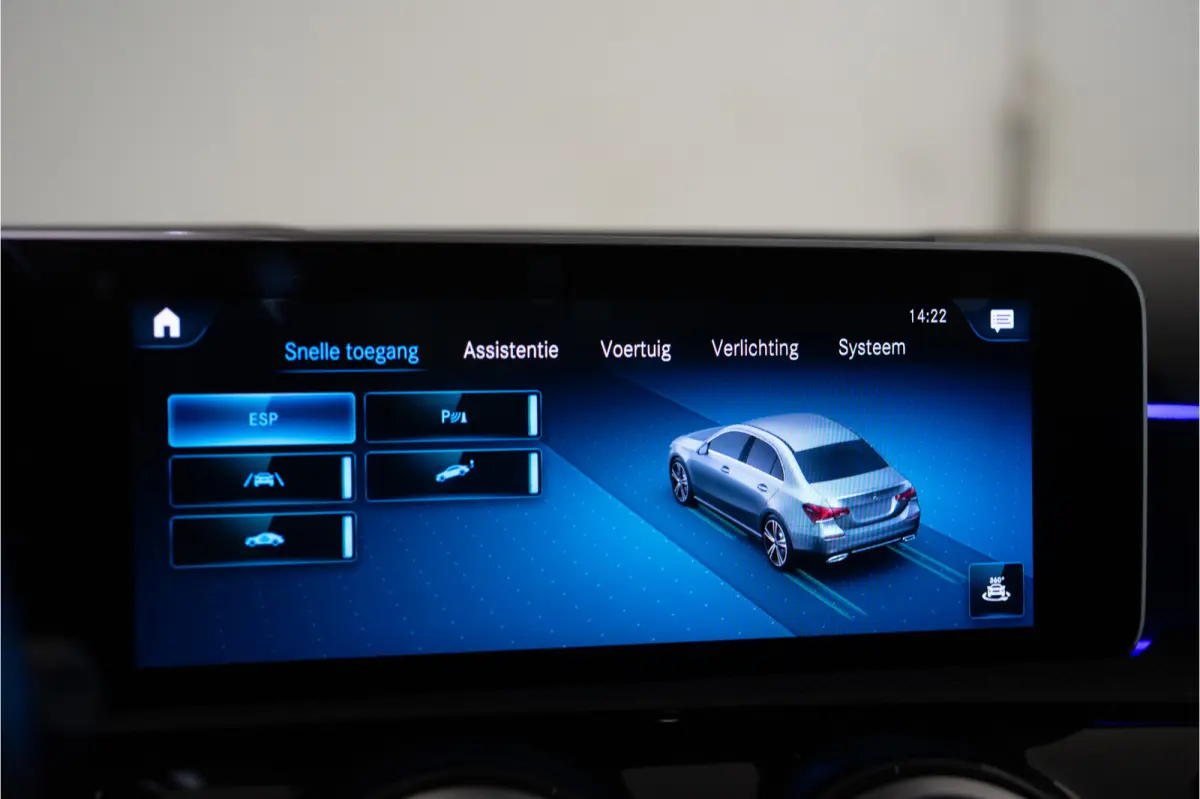 180 Business Solution AMG 136PK | A35 Optiek | Pano | Sfeer | LED | Carplay | Garantie