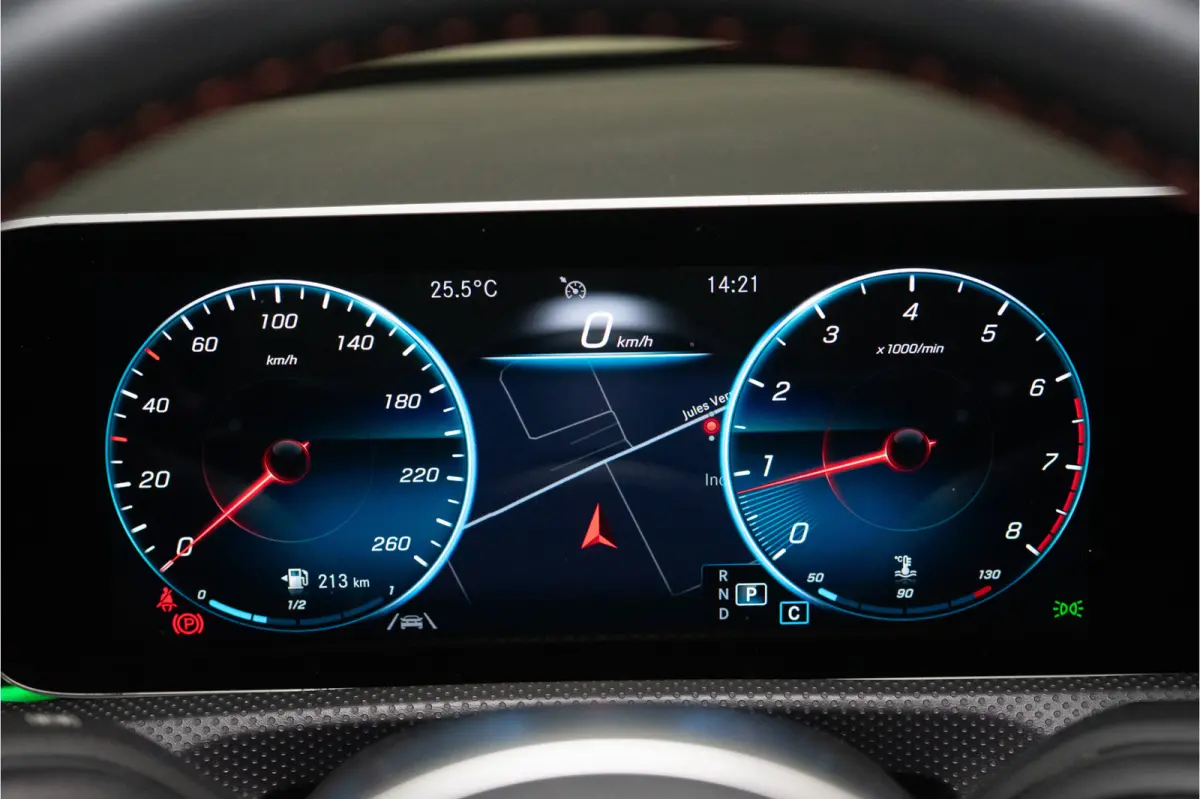 180 Business Solution AMG 136PK | A35 Optiek | Pano | Sfeer | LED | Carplay | Garantie