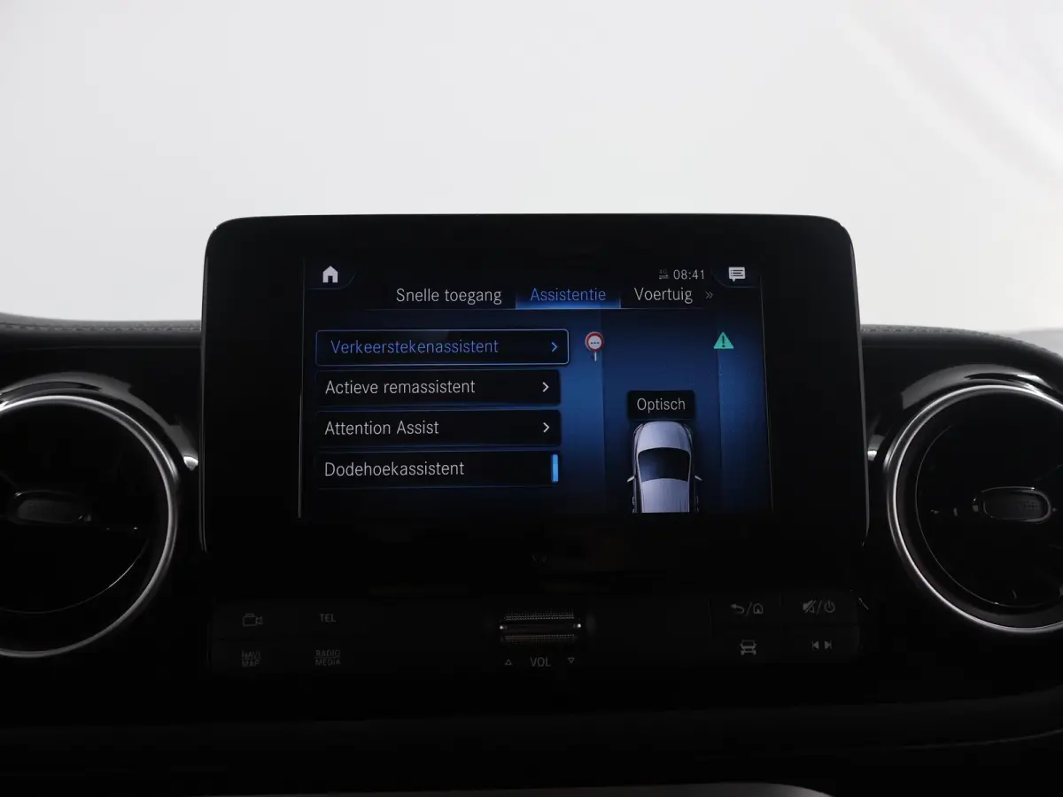 Tourer 200 L1 Premium Plus 45kWh