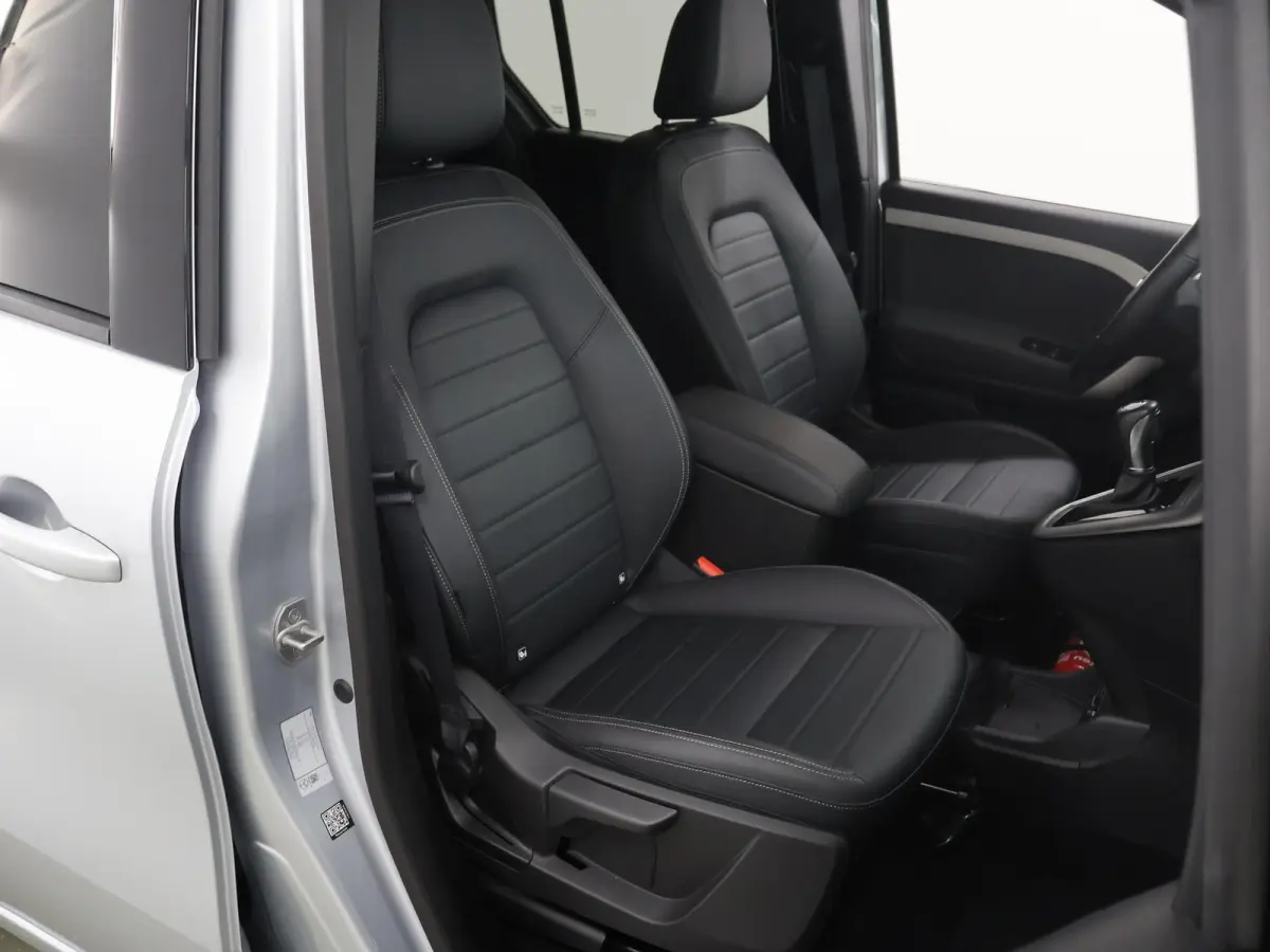 Tourer 200 L1 Premium Plus 45kWh