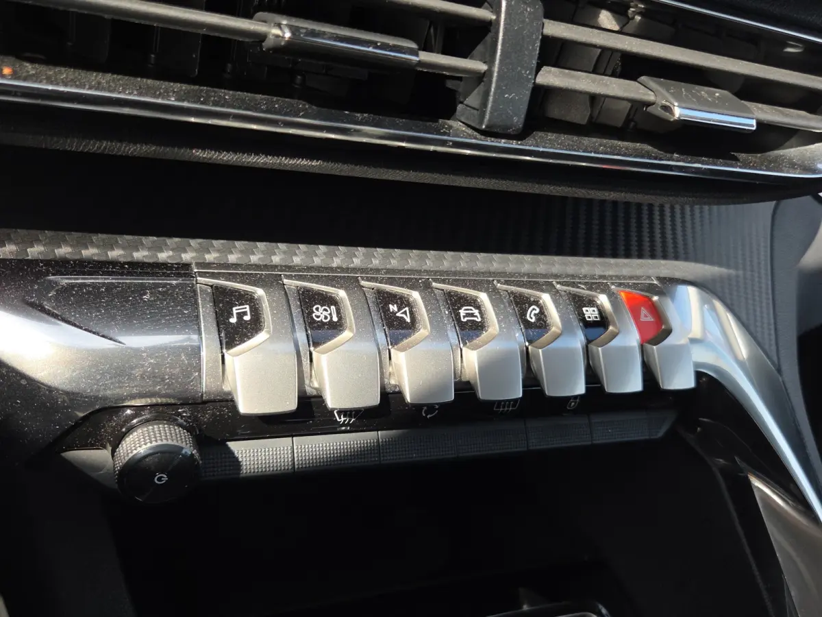 1.2 PureTech Active Pack Business Parkeersensoren | Distributie vervangen | Full map navigatie | Climate control | 7 persoons |