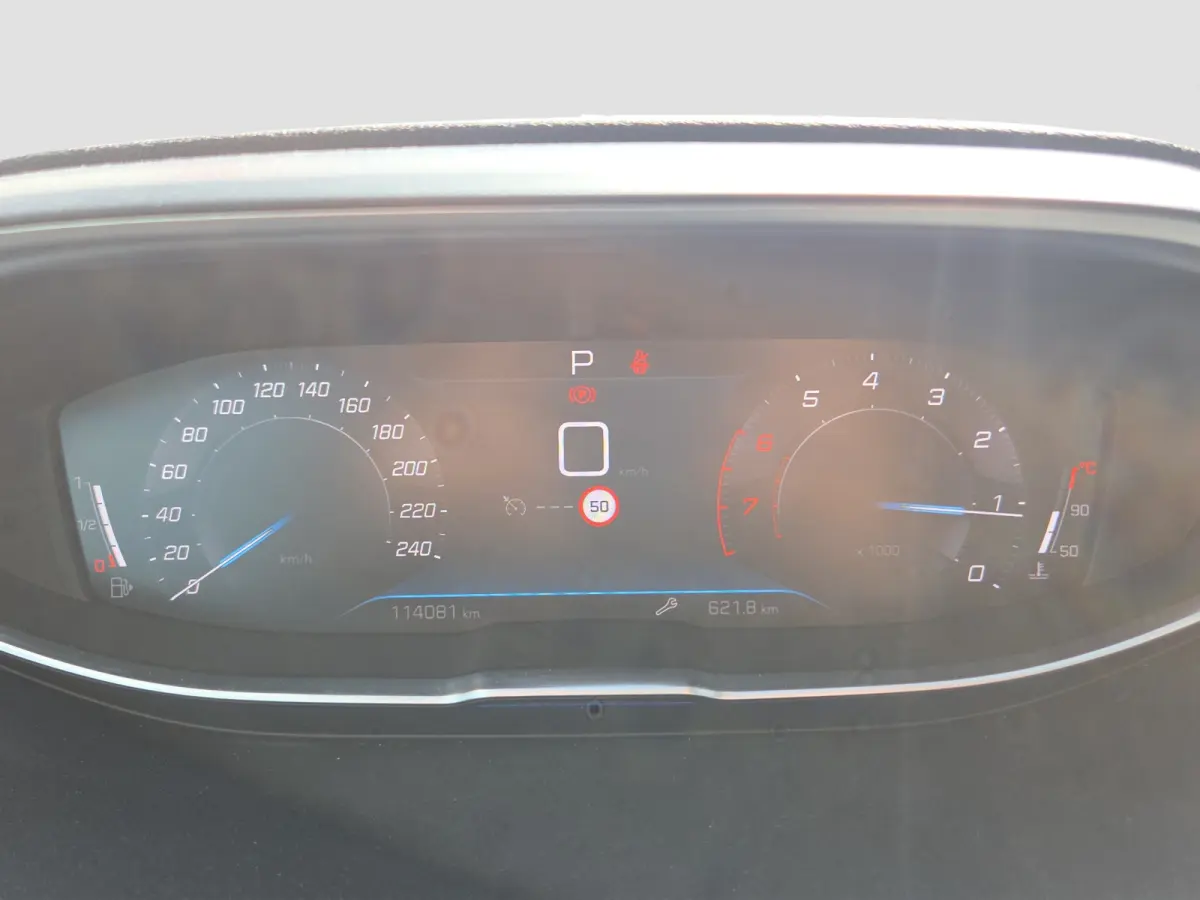 1.2 PureTech Active Pack Business Parkeersensoren | Distributie vervangen | Full map navigatie | Climate control | 7 persoons |