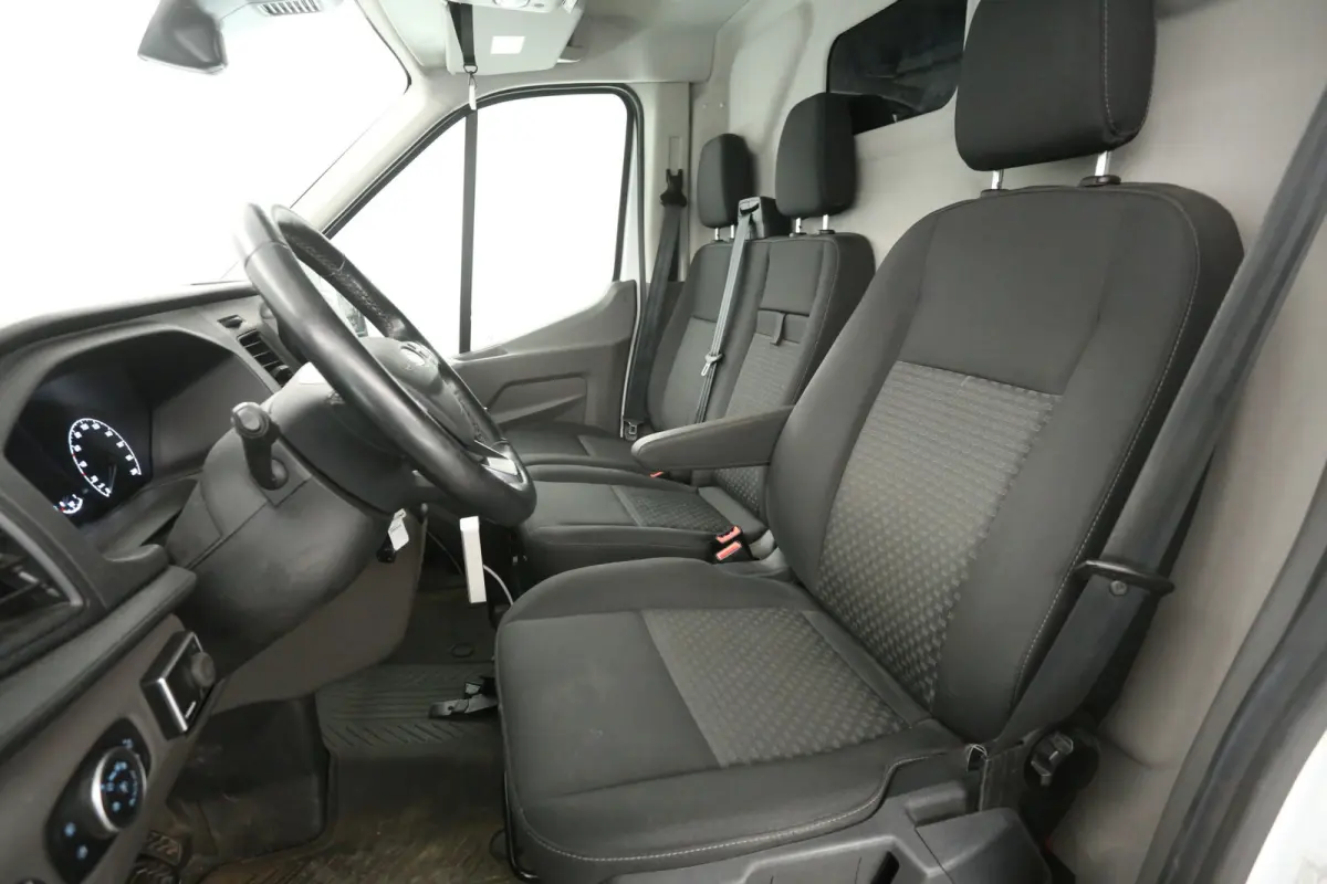2.0 Ecoblue L2H2 | Airco | Camera | Cruise | 3 Zits | Carplay | Trekhaak | Parkeersens.