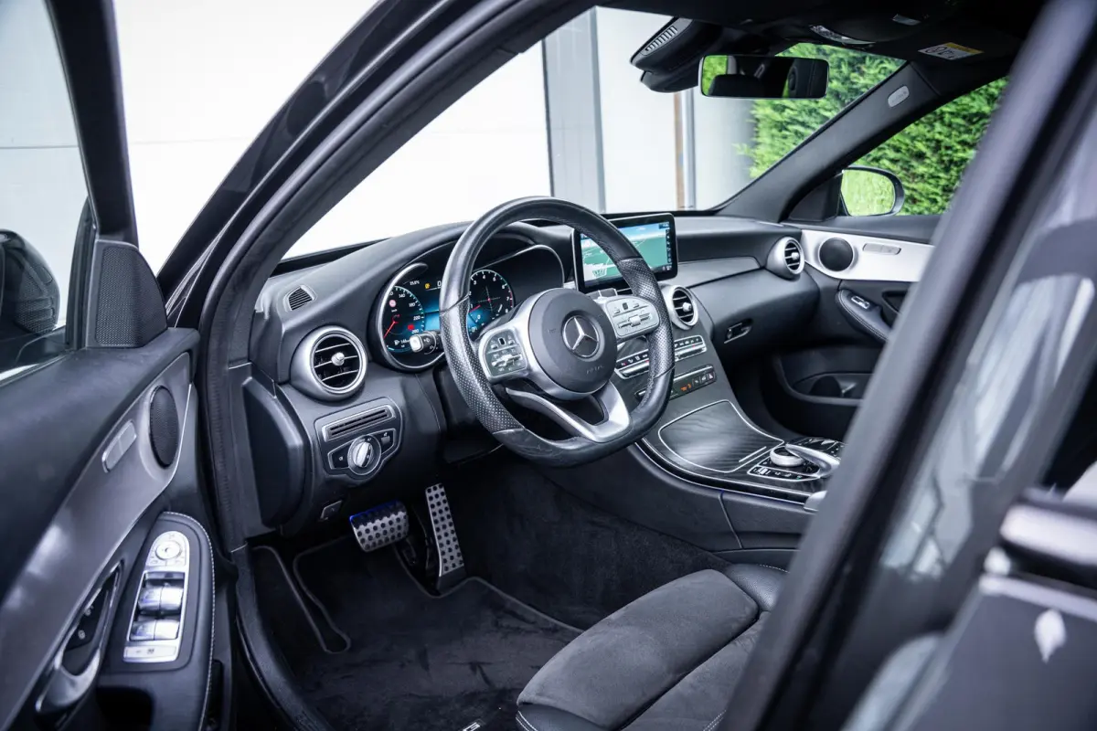 180 AMG Org.NL|Pano-dak|360°|Trekhaak|Carplay|Dealeronderhouden