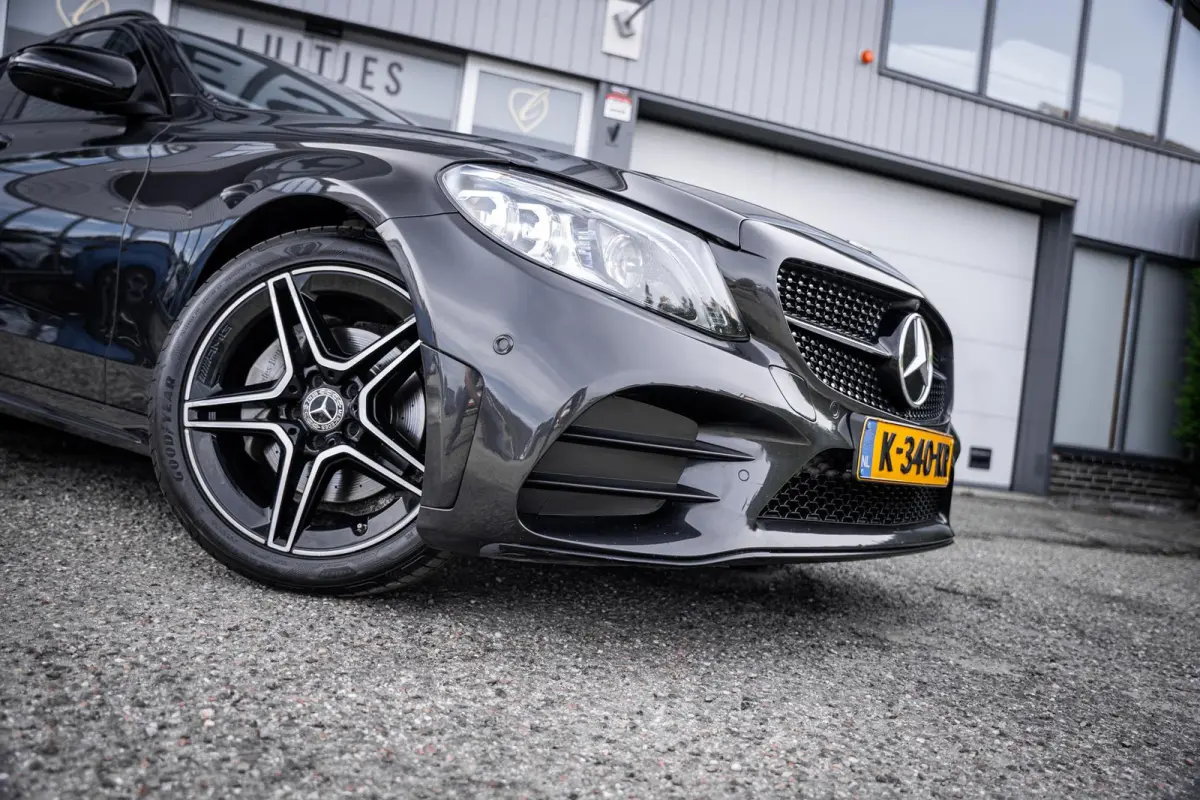 180 AMG Org.NL|Pano-dak|360°|Trekhaak|Carplay|Dealeronderhouden
