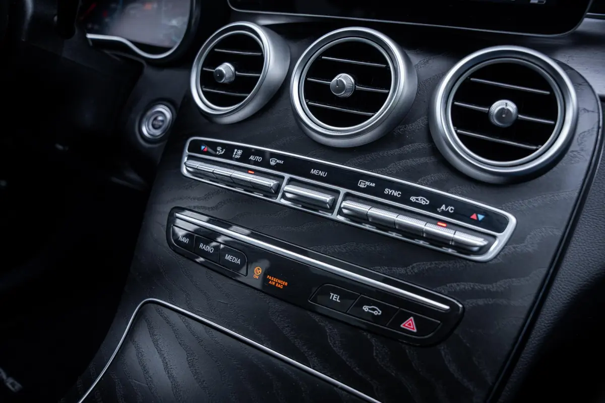 180 AMG Org.NL|Pano-dak|360°|Trekhaak|Carplay|Dealeronderhouden