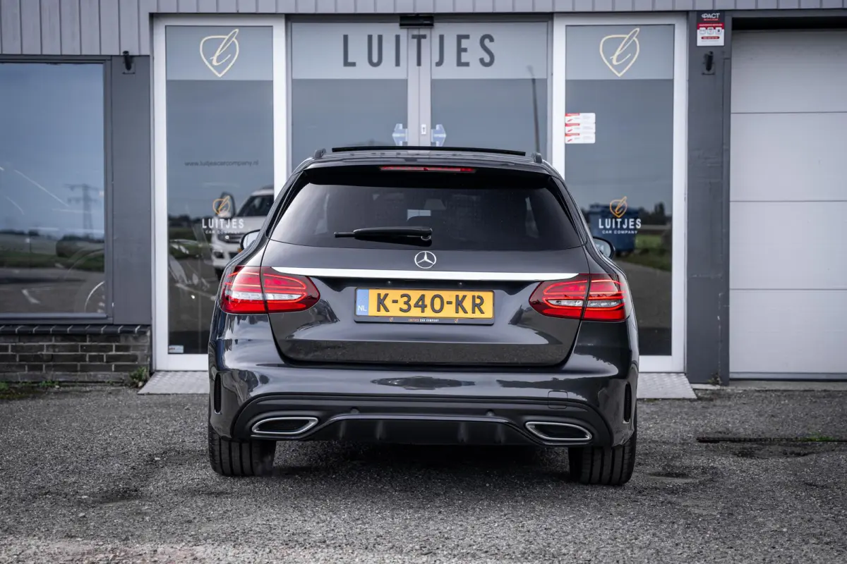 180 AMG Org.NL|Pano-dak|360°|Trekhaak|Carplay|Dealeronderhouden