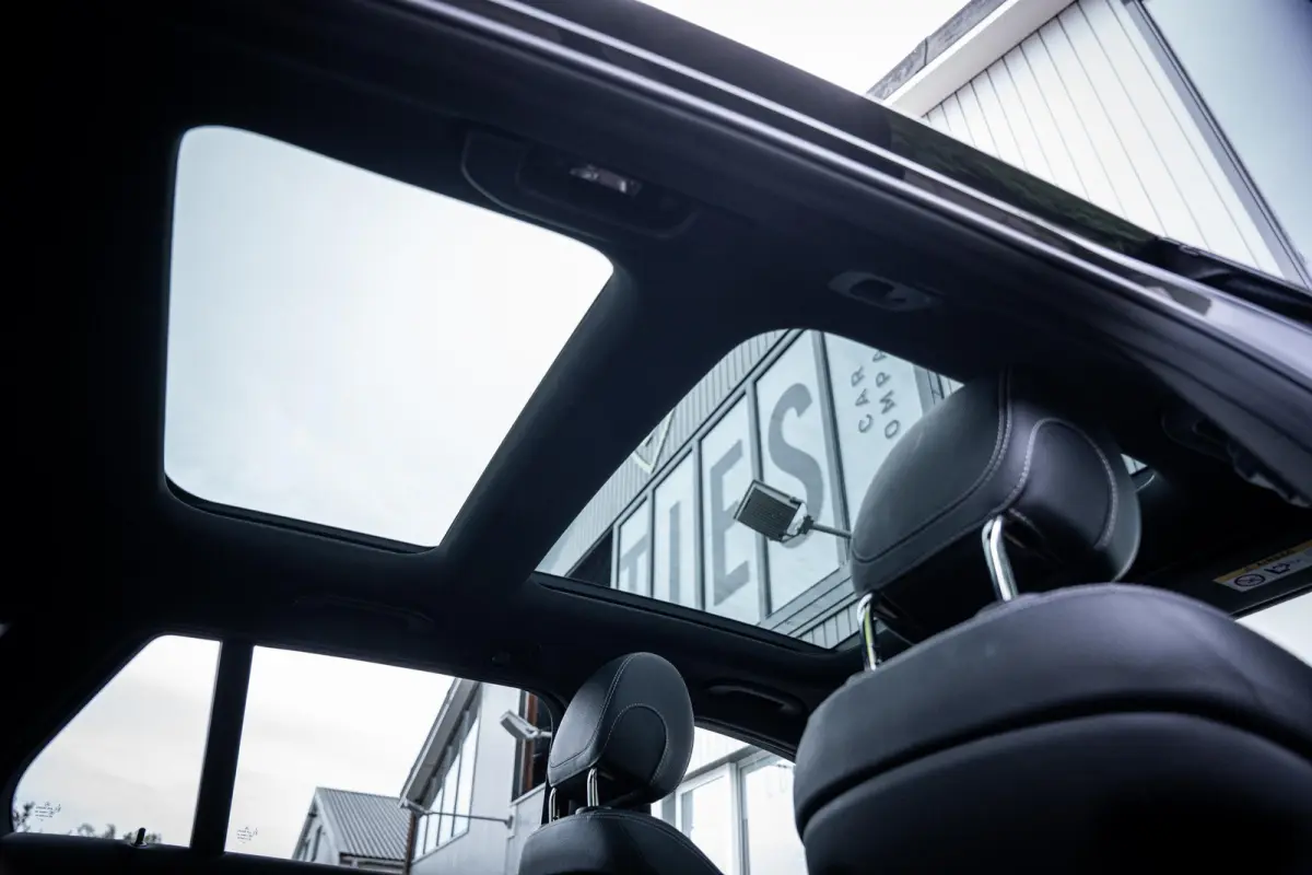 180 AMG Org.NL|Pano-dak|360°|Trekhaak|Carplay|Dealeronderhouden