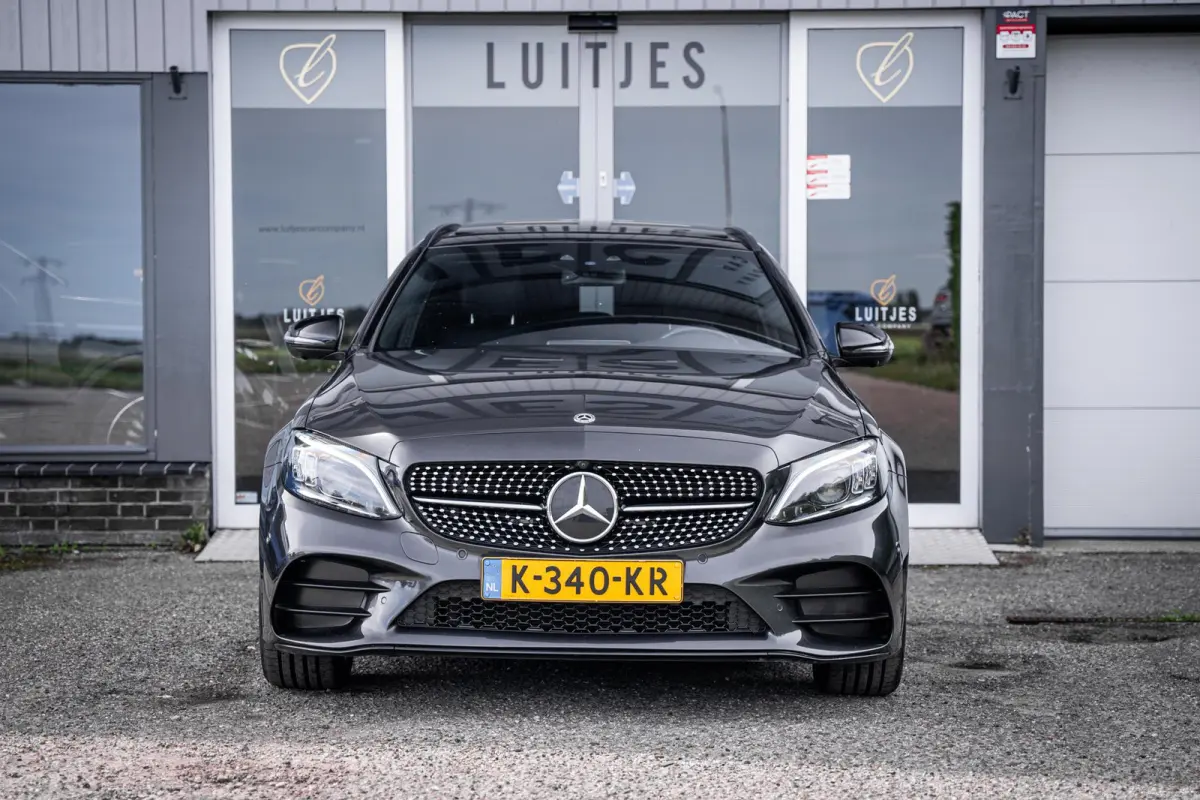 180 AMG Org.NL|Pano-dak|360°|Trekhaak|Carplay|Dealeronderhouden