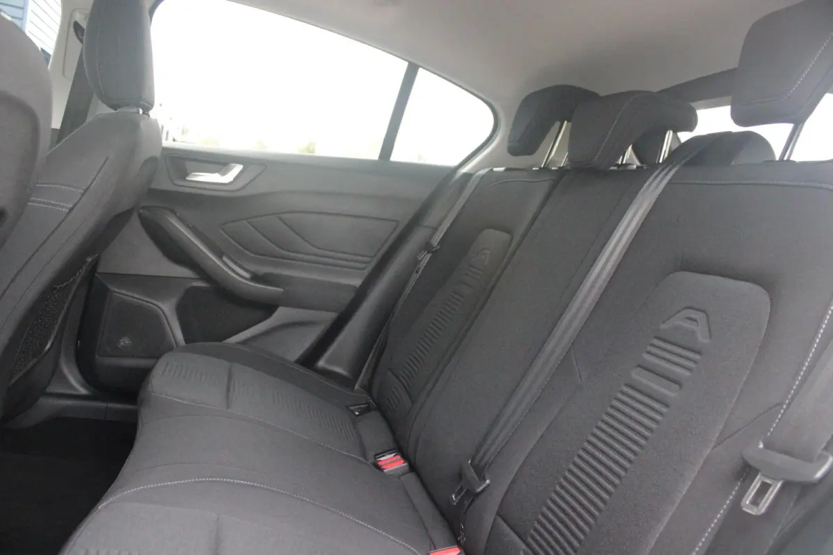 1.5 EcoBoost 150PK AUTOMAAT ACTIVE BUSINESS | AFNEEMBARE TREKHAAK | TECHNOLOGY PACK: (ADAPTIVE CRUISE CONTROL, GROOTLICHT ASSISTENT, TRAFFIC SIGN RECOGNITION, EVASIVE STEERING ASSIST, DRIVER