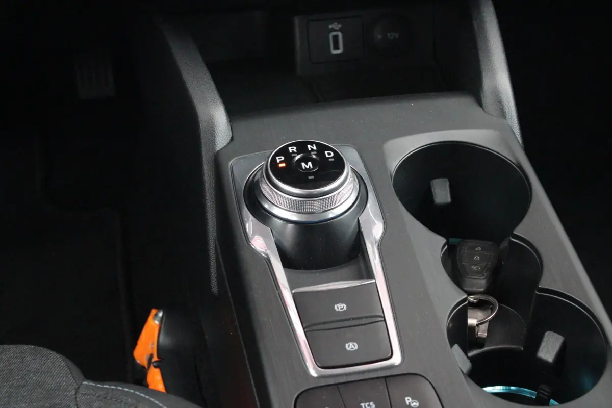 1.5 EcoBoost 150PK AUTOMAAT ACTIVE BUSINESS | AFNEEMBARE TREKHAAK | TECHNOLOGY PACK: (ADAPTIVE CRUISE CONTROL, GROOTLICHT ASSISTENT, TRAFFIC SIGN RECOGNITION, EVASIVE STEERING ASSIST, DRIVER