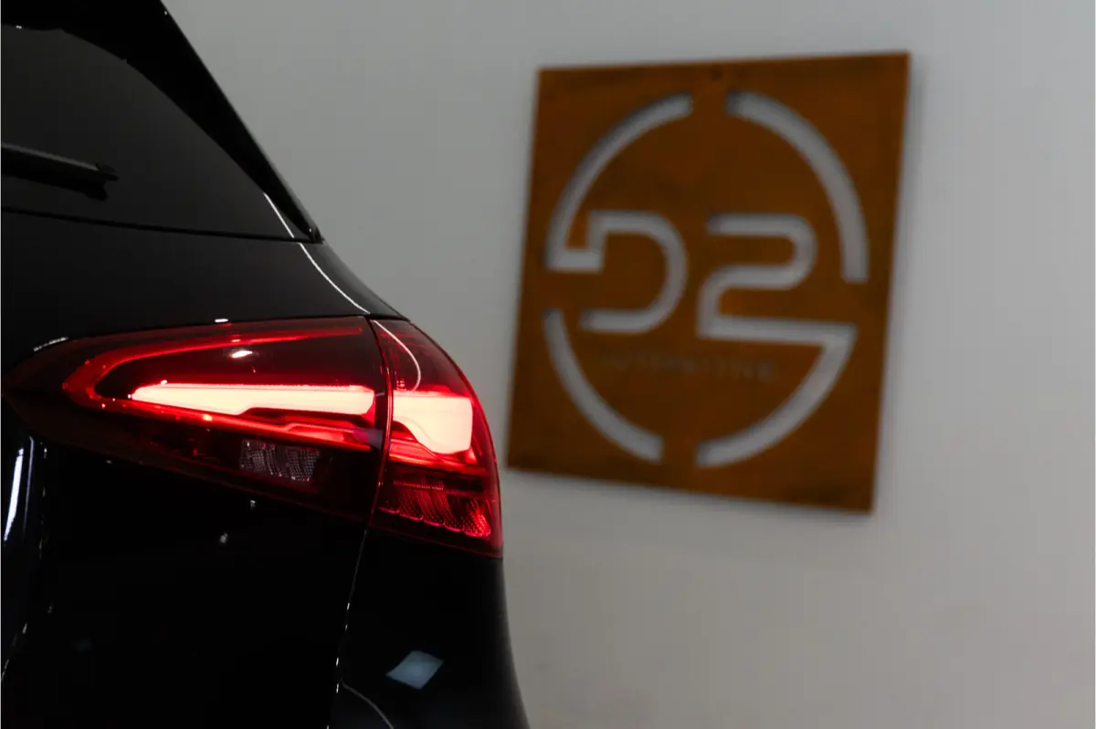 250 e Premium AMG Facelift 218PK | Pano | Sfeer | Keyless | Carplay | 12 MND Garantie