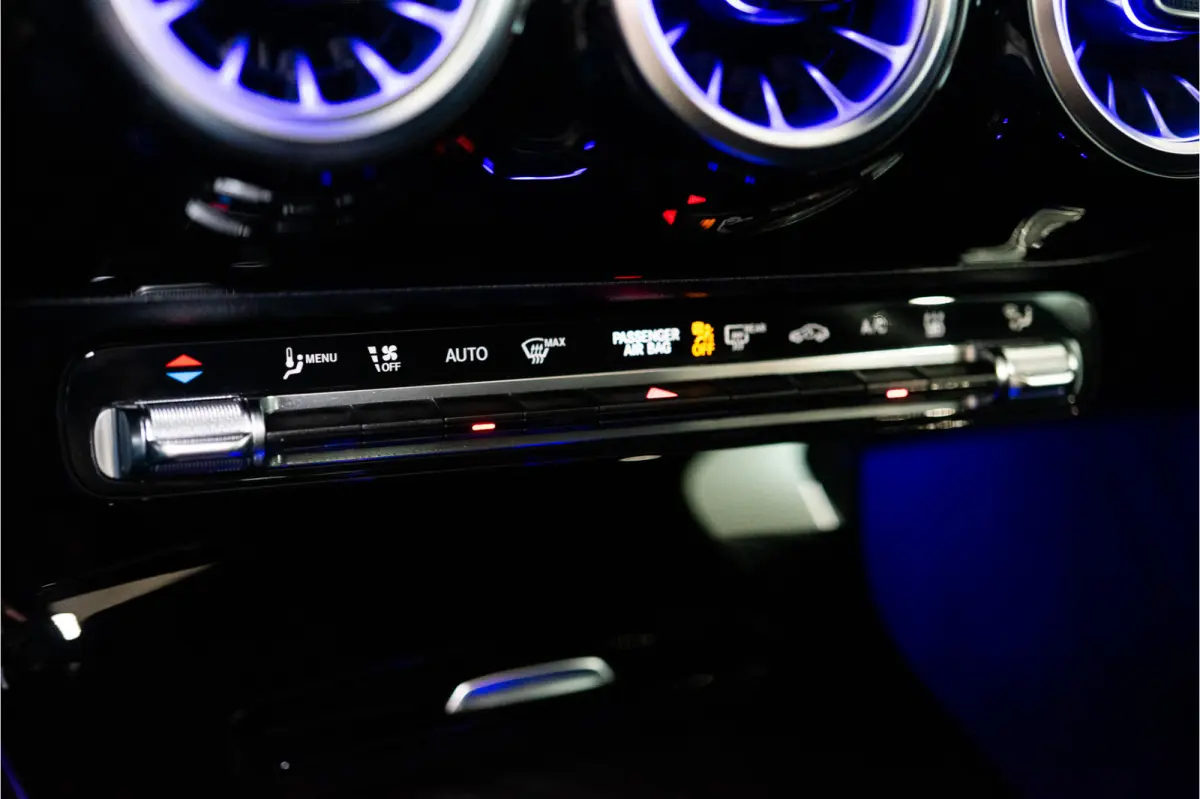 250 e Premium AMG Facelift 218PK | Pano | Sfeer | Keyless | Carplay | 12 MND Garantie