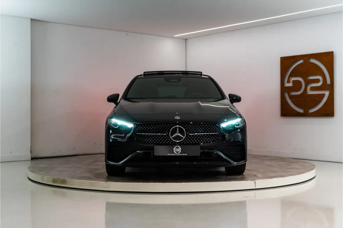250 e Premium AMG Facelift 218PK | Pano | Sfeer | Keyless | Carplay | 12 MND Garantie