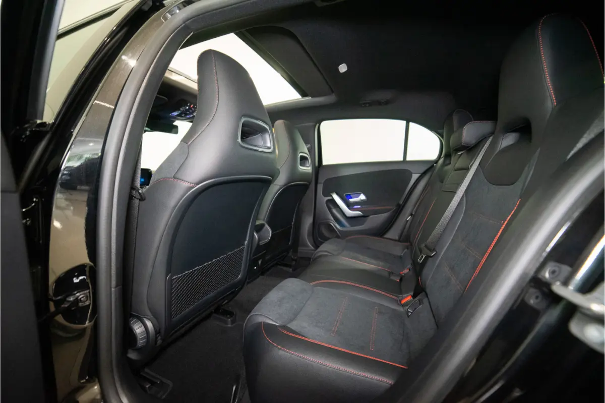 250 e Premium AMG Facelift 218PK | Pano | Sfeer | Keyless | Carplay | 12 MND Garantie