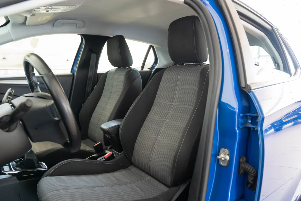 1.2 Edition | Parkeersensoren | Apple Carplay & Android Auto | Lichtmetalen velgen | USB | Bluetooth |