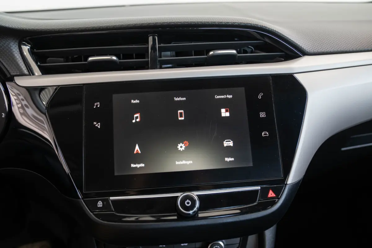 1.2 Edition | Parkeersensoren | Apple Carplay & Android Auto | Lichtmetalen velgen | USB | Bluetooth |